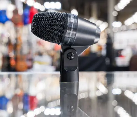 Shure - PGA56 Cardioid Dynamic Snare / Tom Microphone 2